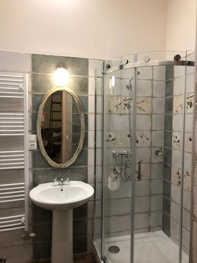 In Ii. * Budapest